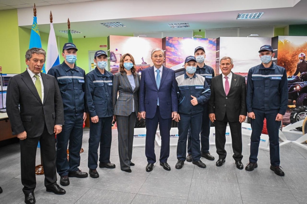 Президент Казахстана Касым-Жомарт Токаев посетил нефтеперерабатывающий комплекс «Татнефти» в Нижнекамске